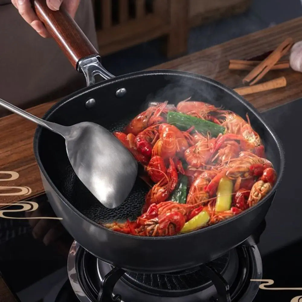 Cookware Refined Iron Square Frying Pan No Coating Flat Bottomed Stir Fry Pot with Visible Cover Wood Handle Wok Restaurant
