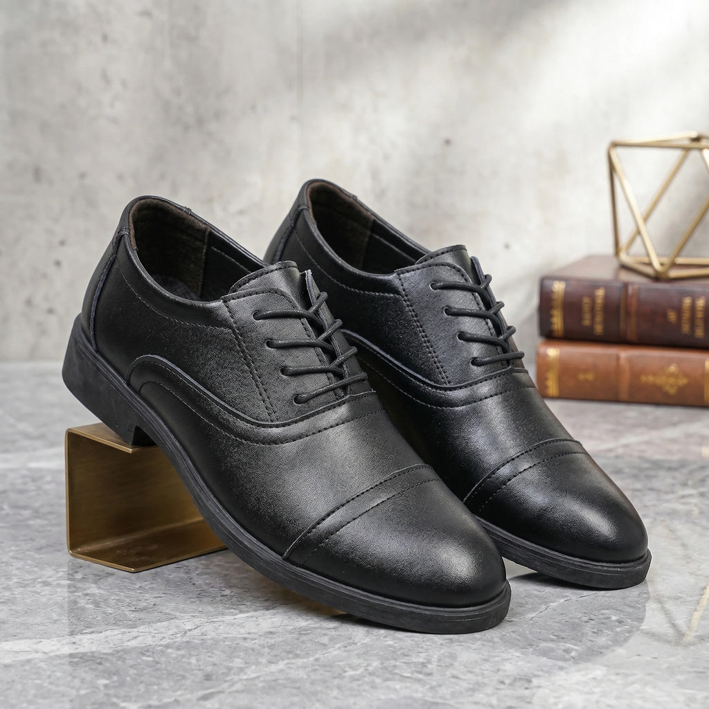 Men's Business Formal Three Buckle Shoes Simple Office Commuter Lace-Up Professional Shoes for Casual Business Settings