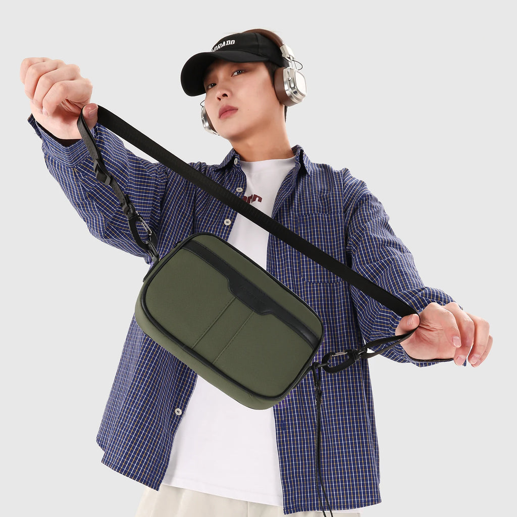 Adjustable Strap Men's Business Bag – Soft PU Leather Crossbody for Commute Travel & Daily Use