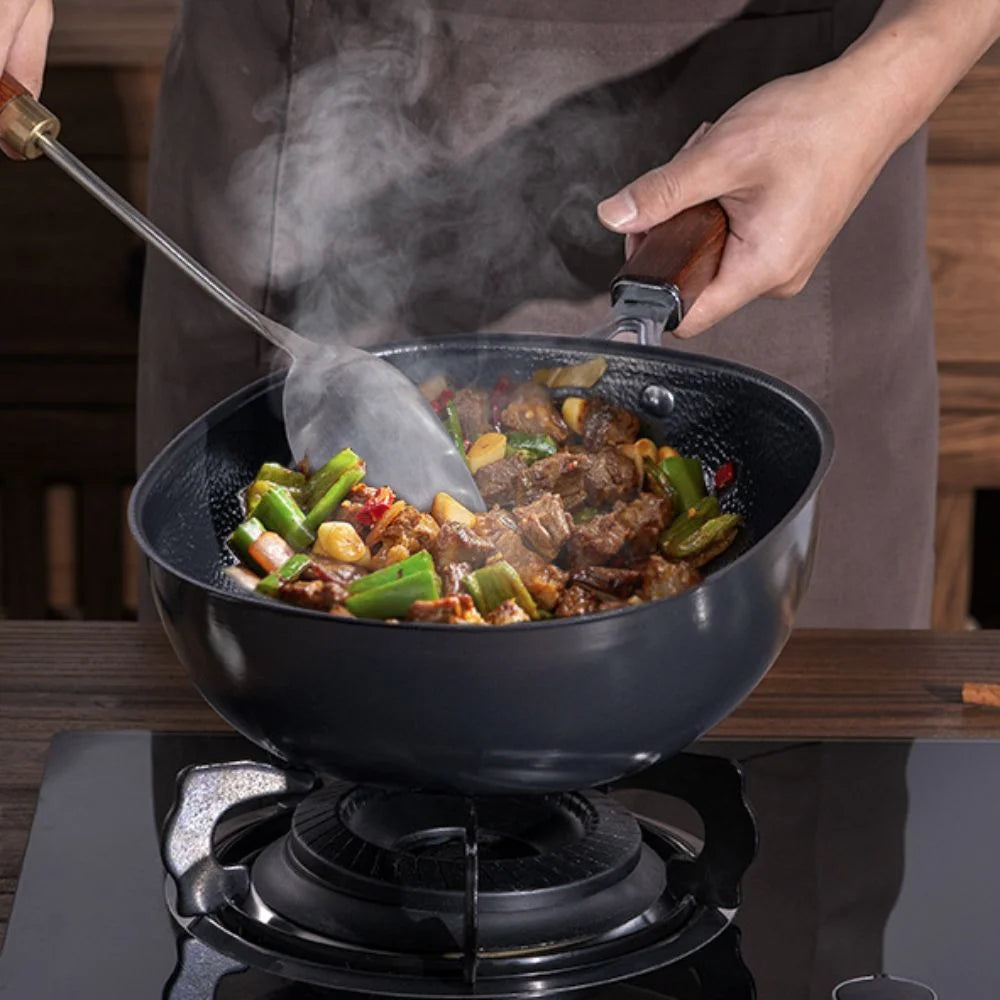 Cookware Refined Iron Square Frying Pan No Coating Flat Bottomed Stir Fry Pot with Visible Cover Wood Handle Wok Restaurant