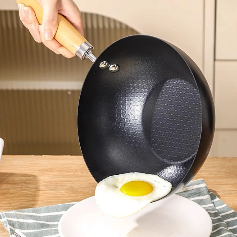 Durable Non-stick Small Cast Iron Wok No Coating Universal Frying Pan Wood Handle Deepened Pot Single