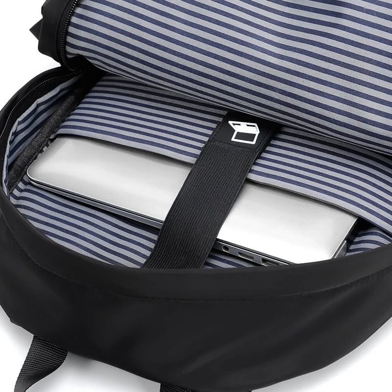 Men's casual business backpack, large capacity computer bag, waterproof fabric, suitable for daily commuting, school, travel