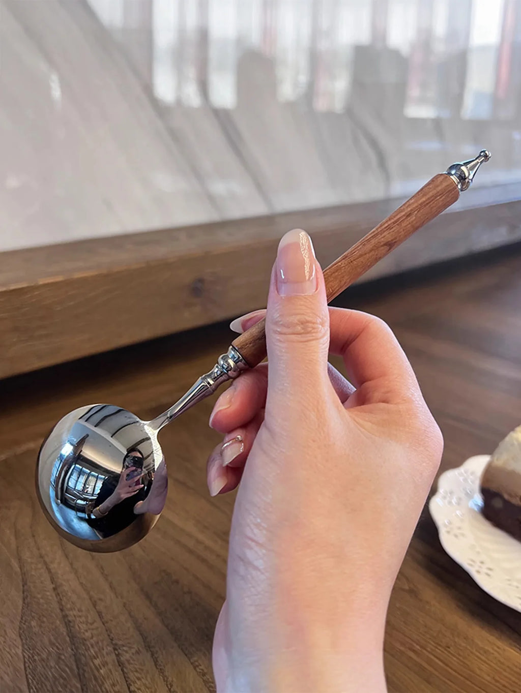 Stainless steel spoons,  vintage, aristocratic design, suitable for soup, Western-style meals, rice, pasta, and desserts