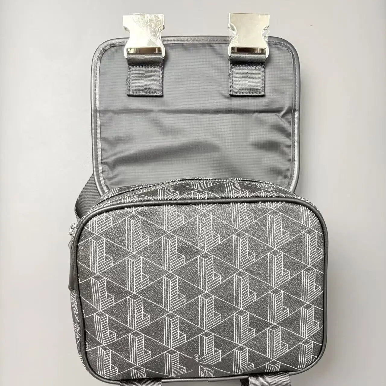 Retro Print Men's Crossbody Bag Double Buckle Single Shoulder Cover Business Commuting PU Leather Waterproof And Wear-resistant