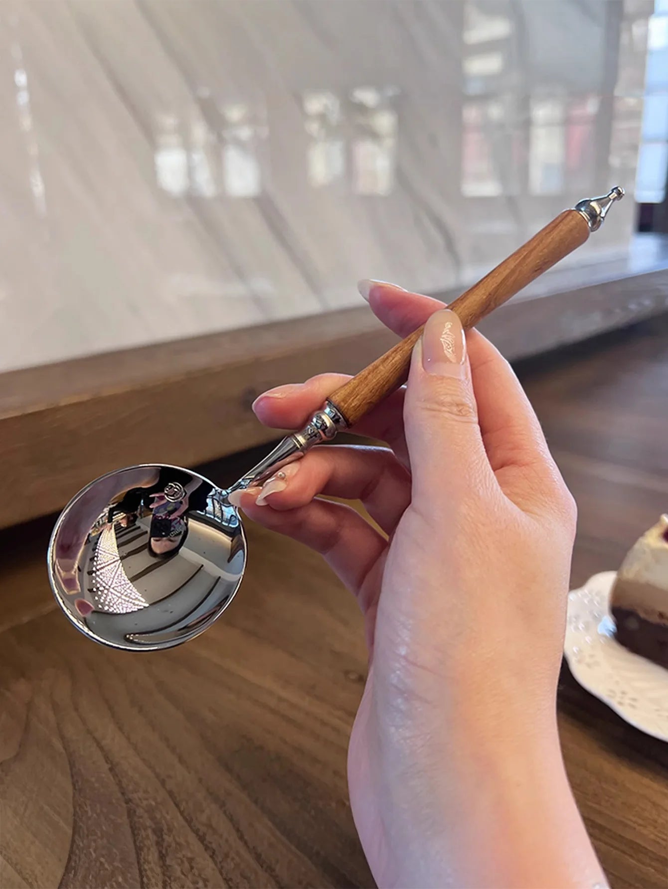 Stainless steel spoons,  vintage, aristocratic design, suitable for soup, Western-style meals, rice, pasta, and desserts